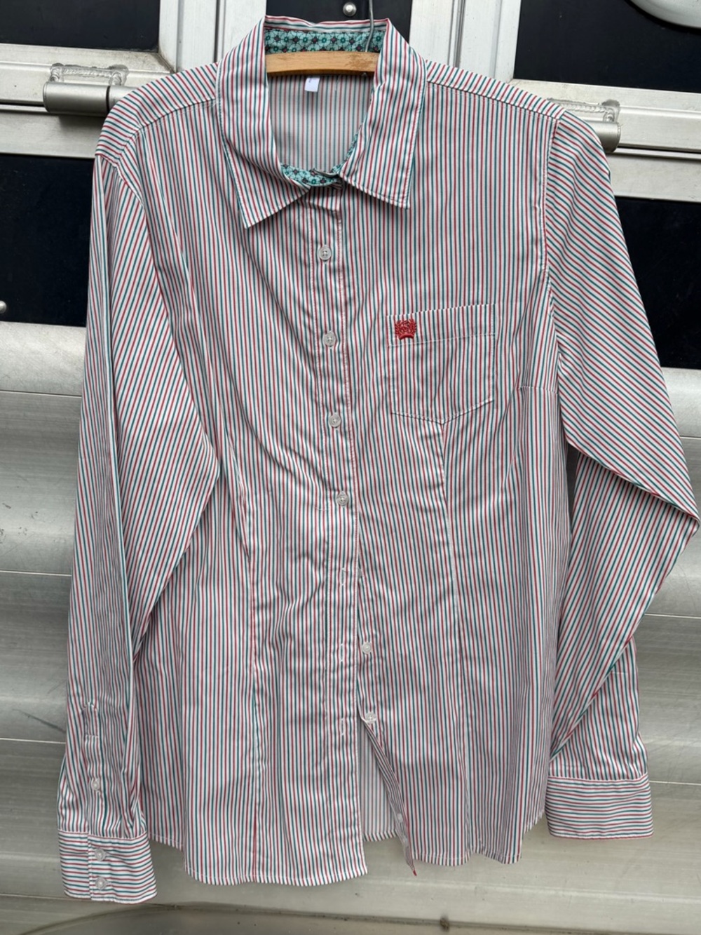Women’s cinch button down shirt
